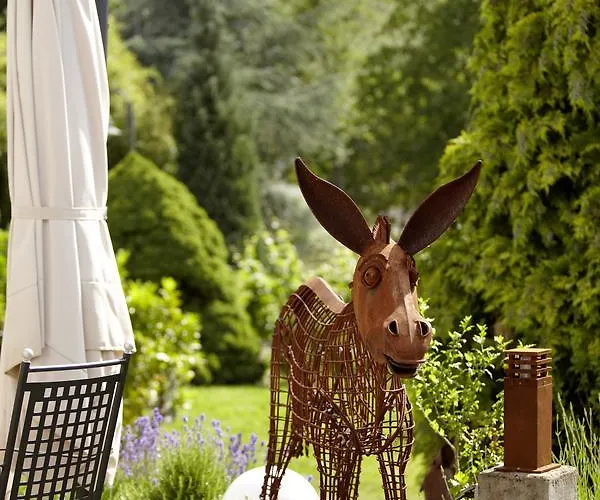 Wein- & Tafelhaus * Trittenheim